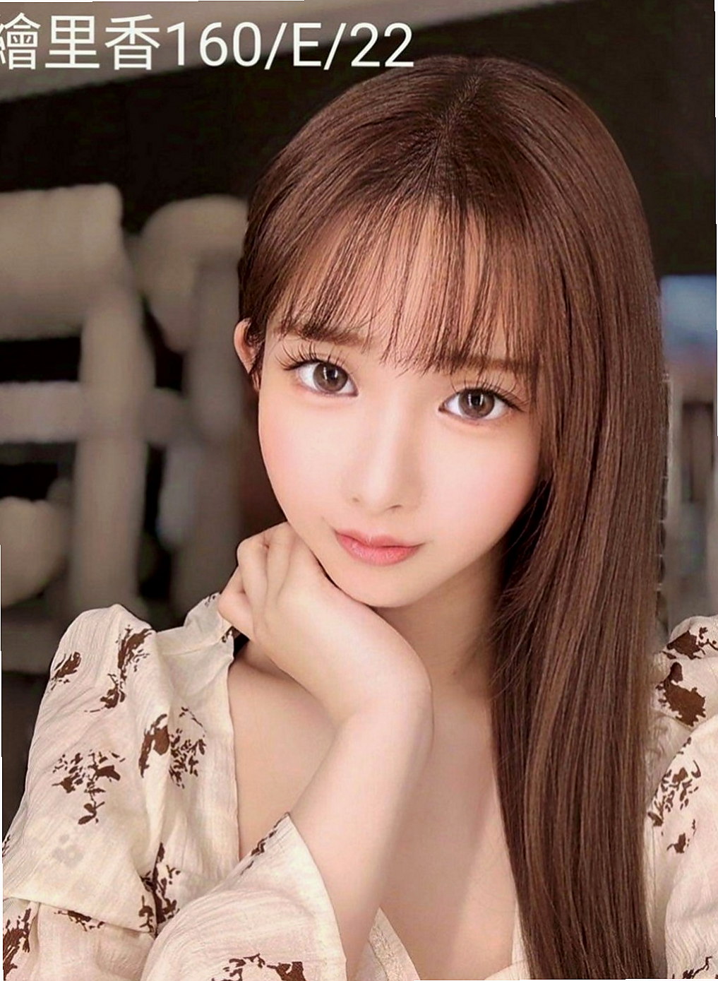 大甲外叫小姐：小燕子 |爆乳美甲師|167cm|50kg|D罩杯|22歲|眼神清澈 皮膚白皙 保養超級水潤  一看就很少做 非常飢渴 慾望超強